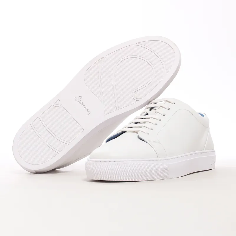 a single trainer with another on top